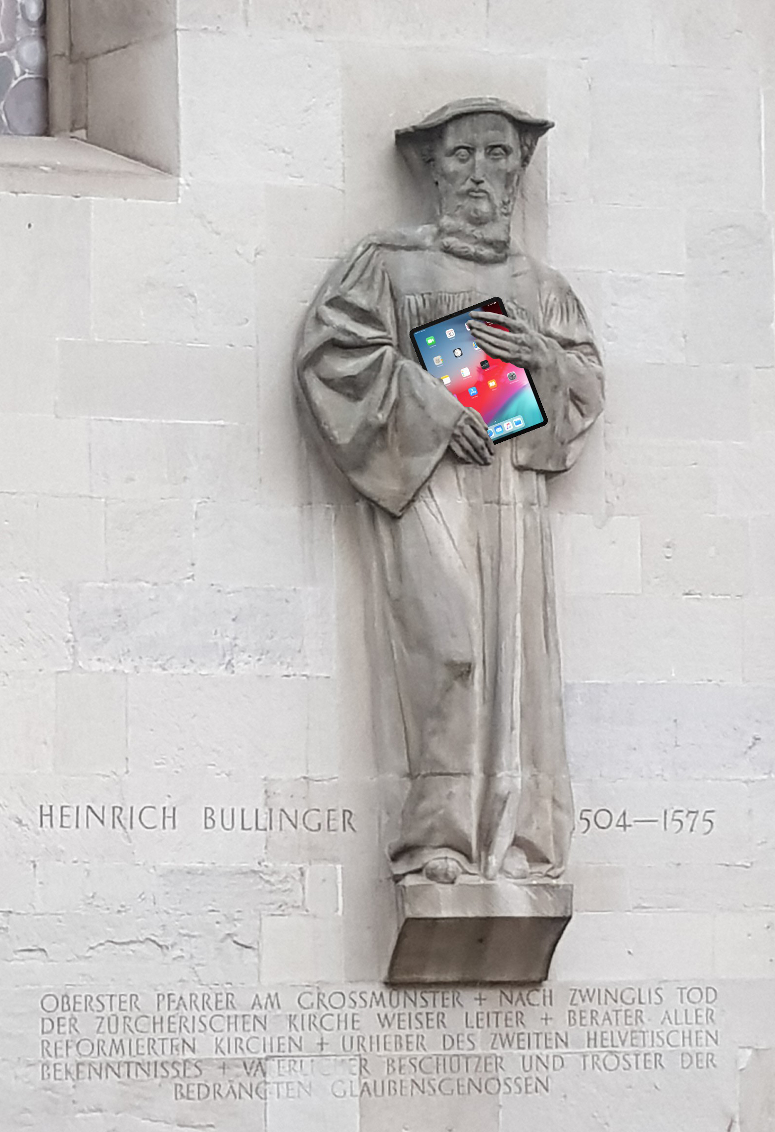 Statue Heinrich Bullinger mit Tablet